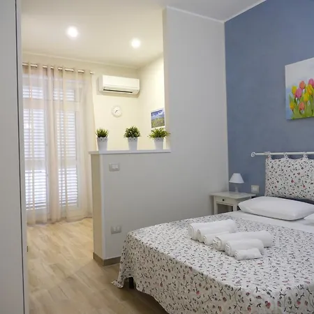 Guest house Welcome House *